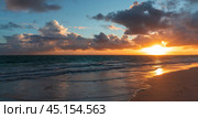 Panoramic coastal landscape with raising sun and colorful sky (2022 год). Стоковое фото, фотограф EugeneSergeev / Фотобанк Лори
