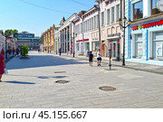 Пешеходная улица Урицкого. Город  Иркутск (2024 год). Редакционное фото, фотограф Александр Тараканов / Фотобанк Лори