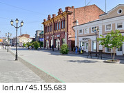 Пешеходная улица Урицкого. Город  Иркутск (2024 год). Редакционное фото, фотограф Александр Тараканов / Фотобанк Лори