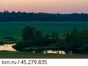 Вечерний пейзаж с рекой и лесом. Стоковое фото, фотограф Пучков Андрей Александрович / Фотобанк Лори