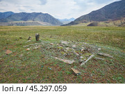 Ancient burials in the Altai mountains on terrace of the Katun and Bolshoy Yaloman rivers. (2023 год). Стоковое фото, фотограф Сергей Пристяжнюк (Serg Zastavkin) / Фотобанк Лори
