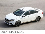 Lada Vesta (2024 год). Редакционное фото, фотограф Art Konovalov / Фотобанк Лори