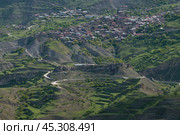 Горное село Чох майским днем. Дагестан, Российская Федерация (2024 год). Стоковое фото, фотограф Виктор Карасев / Фотобанк Лори