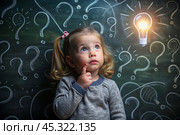 Development and education of children. A thoughtful girls on a dark background with a light bulb and question marks . Brainstorming and the concept of an idea. Стоковое AI-изображение, AI-художник Photojuli / Фотобанк Лори