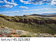 Хакасия, горная гряда Сундуки, Белый Июс (2019 год). Редакционное фото, фотограф Александр Галинский / Фотобанк Лори