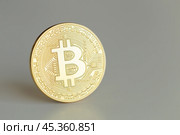 Photo Golden Bitcoin. Стоковое фото, фотограф Сергей Толмачёв / Фотобанк Лори