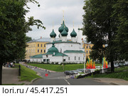 Которосльная набережная в Ярославле (2024 год). Редакционное фото, фотограф Иван Дуплик / Фотобанк Лори