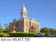 Wabash County Courthouse (1877-1879) ,  two story red colored brick and sandstone structure, on spacious landscaped grounds in center of Wabash. Indiana (2014 год). Редакционное фото, фотограф Валерия Попова / Фотобанк Лори