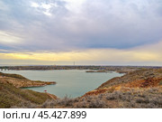 Капчагайское водохранилище. Стоковое фото, фотограф Александр Тараканов / Фотобанк Лори