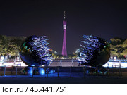 Телебашня Canton Tower в гуанчжоу, Китай (2020 год). Редакционное фото, фотограф  Сергей Фомин / Фотобанк Лори