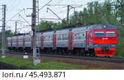 Электропоезд ЭТ2-003, перегон Царское Село Шушары, город Пушкин, Санкт-Петербург (2019 год). Редакционное фото, фотограф Алексей Иванов / Фотобанк Лори