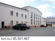 Мытный рынок в центре города Нижний Новгород. Летний день. (2022 год). Стоковое фото, фотограф Александр Кузнецов / Фотобанк Лори