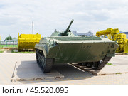 Боевая машина пехоты БМП-1 в музее клуба Юный Ястреб. Волгоградская область, Средняя Ахтуба, Россия. (2024 год). Редакционное фото, фотограф Андрей Цыганков / Фотобанк Лори
