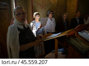 31.08.2023, Москва. Храм святых мучеников Флора и Лавра на Зацепе. Архиерейское Богослужение в честь Престольного праздника святых мучеников Флора и Лавра. Церковный хор. Редакционное фото, фотограф Дмитрий Киселёв / Фотобанк Лори