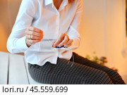 Процесс изготовления бус и браслетов. Рукоделие. Стоковое фото, фотограф Оксана / Фотобанк Лори