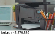 How to troubleshoot common printer issues at home work station in 2023. Стоковое видео, видеограф Сергей Толмачёв / Фотобанк Лори
