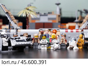 RUSSIA, May 16, 2018. Constructor Lego Star Wars. Mini-figures of soldiers of storm troopers. Редакционное фото, фотограф Андрей Аркуша / Фотобанк Лори