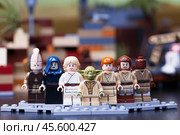 RUSSIA, May 16, 2018. Constructor Lego Star Wars. Jedi, Members of the High Council, Mace Windu, Yoda, Obi-Wan Kenobi, Ki-Adi-Mundi, Qui-Gon Jinn. Редакционное фото, фотограф Андрей Аркуша / Фотобанк Лори