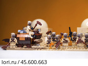 RUSSIA, SAMARA, January JANUARY 24, 2022 - Lego Star Wars Tusken raiders on Tatooine. Редакционное фото, фотограф Андрей Аркуша / Фотобанк Лори