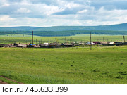 Поселок Люры. Тажеранские степи. Иркутская область (2024 год). Стоковое фото, фотограф Александр Тараканов / Фотобанк Лори