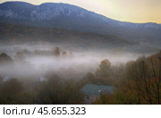 Село Соколиное в Бельбекской долине. Утренний туман. Стоковое фото, фотограф Яна Королёва / Фотобанк Лори