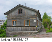 Здание по адресу Гагарина, 11 / Антикайнена, 5. Сортавала, Карелия (2019 год). Стоковое фото, фотограф Алексей Иванов / Фотобанк Лори