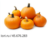 Colorful Variety of Pumpkins isolated on white. Autumn. Types of Squash cut out. Vibrant diverse collection of pumpkins in various colors and sizes. Assortment of multi colored decorative gourds. Стоковое AI-изображение, AI-художник Марина Демидюк / Фотобанк Лори