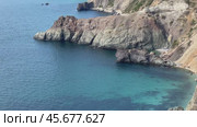 Seascape Cliff Coastline: Mediterranean Sea rocky shore scenic overlook, summer tourism. Стоковое видео, видеограф svetograph / Фотобанк Лори