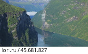 Geiranger fjord observation deck, view on waterfall Seven Sisters. Beautiful Nature Norway natural landscape. Стоковое видео, видеограф Андрей Армягов / Фотобанк Лори