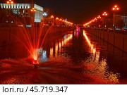 Город Казань. Ночное освещение канала Бурлак. Улица Лево-Бурлачная (2023 год). Стоковое фото, фотограф Александр Тараканов / Фотобанк Лори