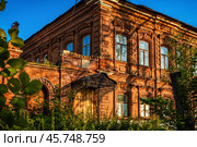 Усадьба Н.А. Салова на Усилова в Богородске (2024 год). Редакционное фото, фотограф Илья Старков / Фотобанк Лори