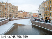 Зимний Санкт-Петербург. Набережная реки Мойки - вид с Певческого моста (2010 год). Стоковое фото, фотограф Александр Алексеев / Фотобанк Лори