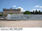 Летний день на Московской площади. Санкт-Петербург (2024 год). Редакционное фото, фотограф Анна Карасева / Фотобанк Лори