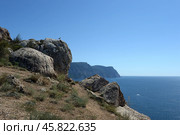 Вид на Чёрное море с горы Кастрон, Крым, Россия (2021 год). Редакционное фото, фотограф Free Wind / Фотобанк Лори