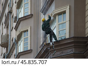 Промышленный альпинизм (2019 год). Стоковое фото, фотограф YuryKara / Фотобанк Лори
