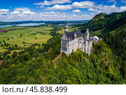 Neuschwanstein Castle Bavarian Alps Germany (2017 год). Стоковое фото, фотограф Андрей Армягов / Фотобанк Лори