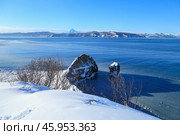Авачинская бухта, Петропавловск-Камчатский , зимой. Стоковое фото, фотограф Римма Тельнова / Фотобанк Лори