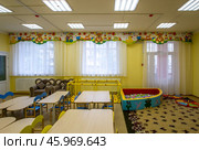 Яркая игровая комната в детском саду. Стоковое фото, фотограф Elena Kotova / Фотобанк Лори