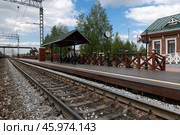 Ретро станция железной дороги "Шувакиш". Типичная станция Уральской горно-металлургической железной дороги начала двадцатого века (2024 год). Редакционное фото, фотограф Pukhov K / Фотобанк Лори