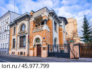 Особняк О. Листа, Глазовский переулок, Москва. Стоковое фото, фотограф Baturina Yuliya / Фотобанк Лори