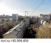 Панорама Басманного района Москвы. Солнечный весенний день (2019 год). Редакционное фото, фотограф Александр Кузнецов / Фотобанк Лори