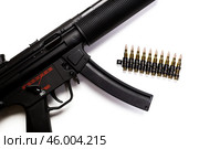 submachine gun MP5 with silencer isolated. Стоковое фото, фотограф Сергей Толмачёв / Фотобанк Лори