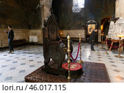 Собор Сиони внутри, кресло патриарха. Тбилиси, Грузия. Редакционное фото, фотограф Evgenia Shevardina / Фотобанк Лори