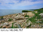 Камни на берегу Таганрогского залива Азовского моря. Стоковое фото, фотограф Сергей Авдеенко / Фотобанк Лори