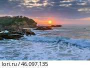 Sunset in Bay of Biscay, Biarritz, France (2018 год). Стоковое фото, фотограф Boris Breytman / Фотобанк Лори