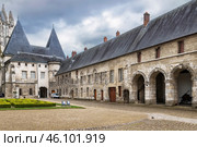 Former Episcopal Palace, Beauvais, France (2016 год). Стоковое фото, фотограф Boris Breytman / Фотобанк Лори