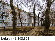 Городской пейзаж. Комплекс зданий губернской земской больницы с домовой церковью. Воронеж. Стоковое фото, фотограф Владимир Шибаев / Фотобанк Лори