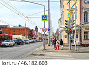 Город Казань. Перекресток улиц Московской и Мартына Межлаука (2024 год). Редакционное фото, фотограф Александр Тараканов / Фотобанк Лори
