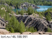 Природно-антропогенный комплекс Кондуки (Романцевские горы) солнечным майским днем. Тульская область, Россия (2024 год). Стоковое фото, фотограф Виктор Карасев / Фотобанк Лори