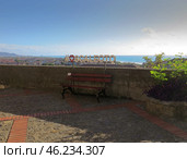 Scalea, Italy. November 11, 2024. Calabria. Scalea old city, historical center.An observation deck and a bench. Редакционное фото, фотограф Мария Фетисова / Фотобанк Лори